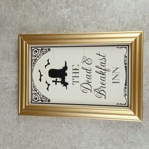 🗑️ REHAB (damaged) Young's Halloween Dead Inn Wall Sign